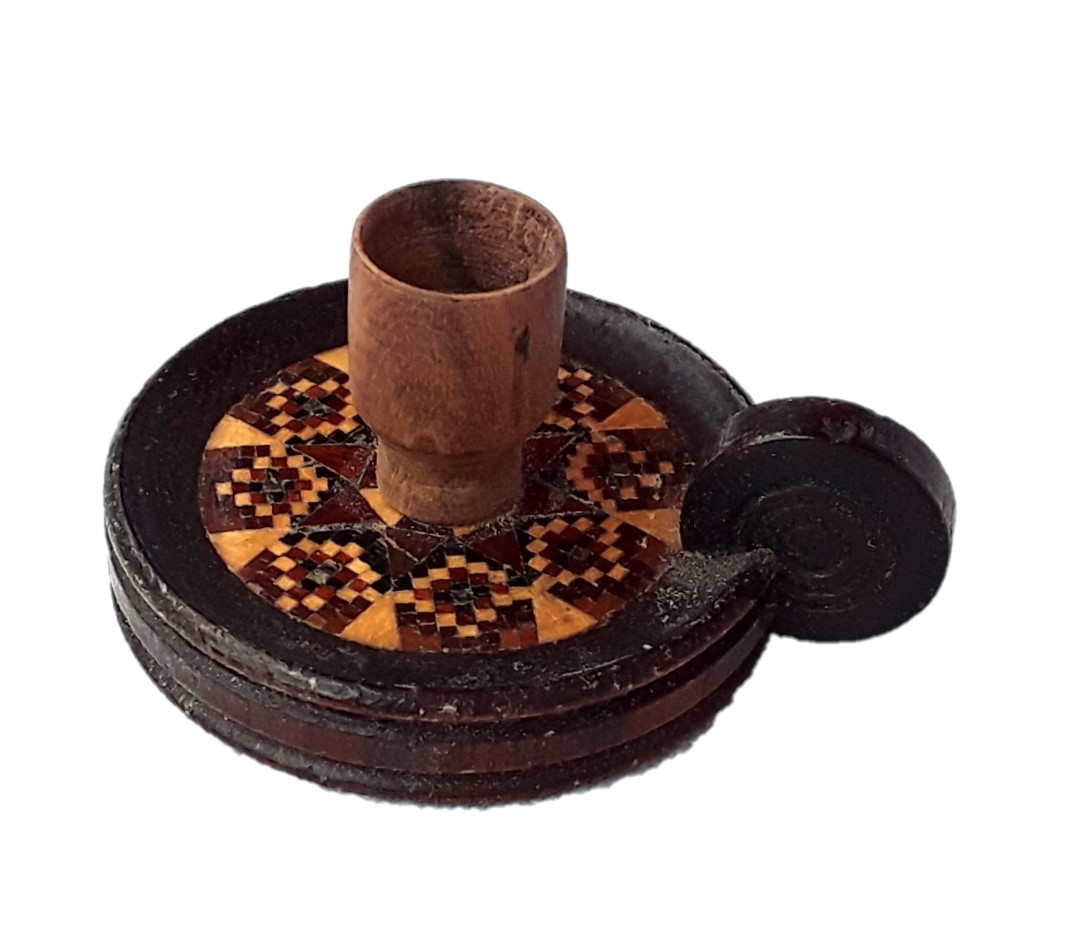 Candlestick 1501 - Click for details